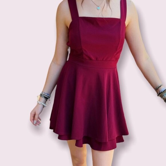 Emerald Sundae Cut Out Dress Burgundy Mini Strappy Evening NWT Womens Size Large - Picture 1 of 7